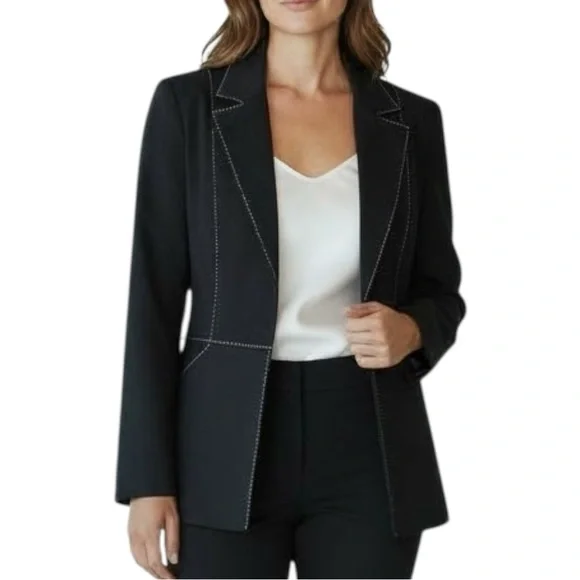 🖤 St. John Sport by Marie Gray Structured Black Blazer w/ Contrast Stitching – M - Picture 2 of 5